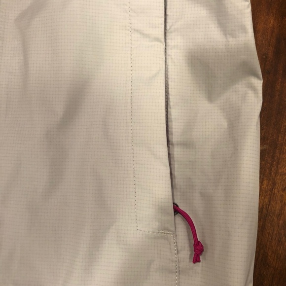 The North Face Gray and Pink Women's Jacket - Picture 5 of 7